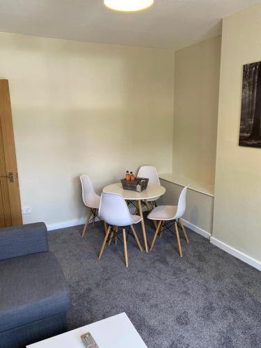 Glen Mhor - Beautiful two bedroom apartment Dunfermline in Townhill