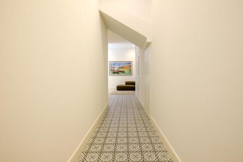 Art Deco 41 Luxury Apartment Downtown Metro AC - image 2