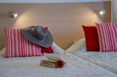 Brother's Hotel - image 14