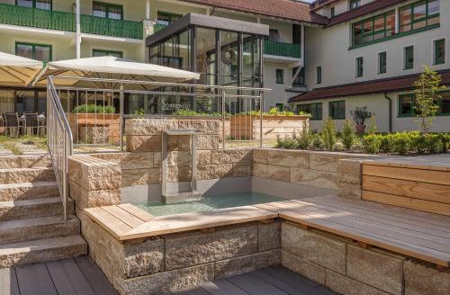 Hotel Sonnengut Wellness - Therme - Spa