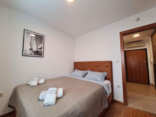 Apartment image 10