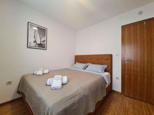 Apartment image 9