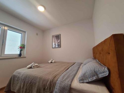 Apartment image 6