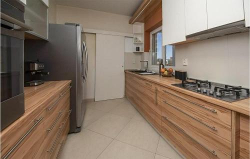 Konyha, Nice Home In Dubrava Kod Sibenika in Dubrava kod Sibenika