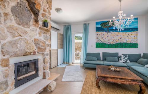 Lovely Home In Miholascica in Miholašćica