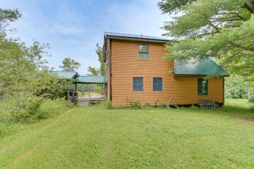 Pet-Friendly Cabin on 86 Acres in Scio: Fish, Hike in Уеллсвілль