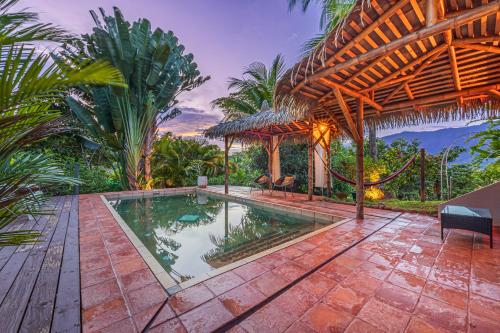 Chalet Jardin Tropical in Punta Mala