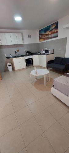חלפניו 2, Eilat (foto 6)