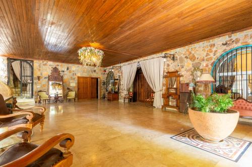 外部景觀, Palacio Arudecas in 卡拉特拉巴卡納達