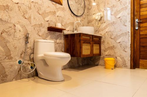 Mem Luxury Apartments and Hotel Room Type - Economy Quadruple Room with Shared Bathroom
