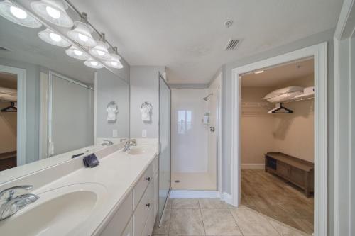 Treasure Island 1610 - image 25