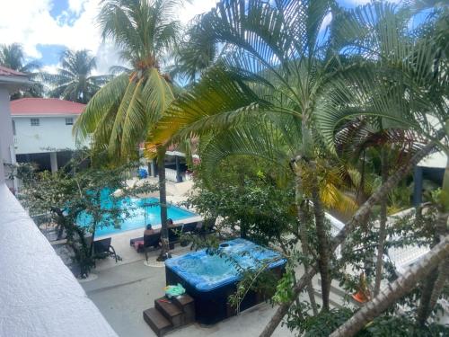 Úszómedence, Bay Heights Escape in Rodney Bay