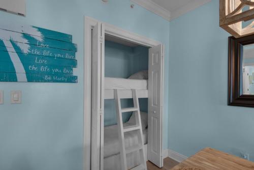 Treasure Island 1107 - image 22