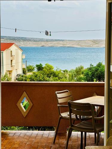 ระเบียง/ชานเรือน, Apartments by the sea Vidalici, Pag - 24330 in วิดาลิซิ