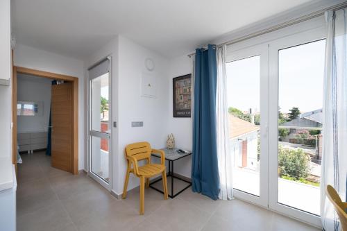 Apartments with parking space Novalja Pag - 24135 - image 4
