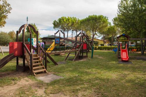 Mobilehomes in Sirmione/Gardasee 22177 - image 7