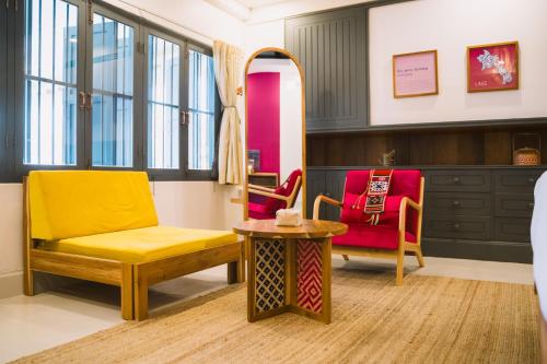 Double or Twin Room with Terrace image 4