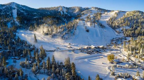Bear mountain views #2235 in Big Bear Lake, USA