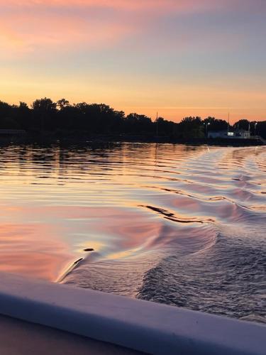 . The Lakehouse Bell B&B