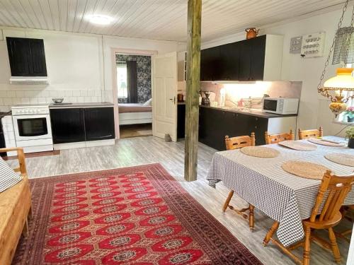 Iekārtas, Peaceful Forest Retreat with Cottage in Immeln