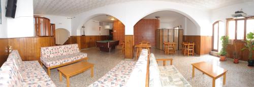 Hostal Montaña - image 3