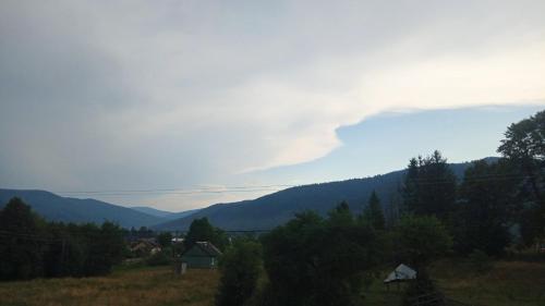 Black & White House in มิคูลิชิน