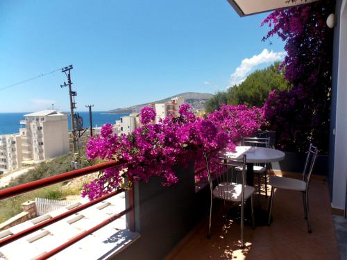 Villa Doka Ideally located in the prime touristic area of Saranda, Villa Doka promises a relaxing and wonderful visit. The hotel has everything you need for a comfortable stay. Free Wi-Fi in all rooms, car park,