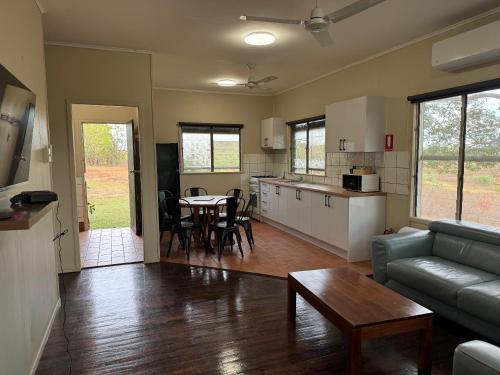 Mount Bundy Station Cottage in Batchelor / Litchfield Nemzeti Park