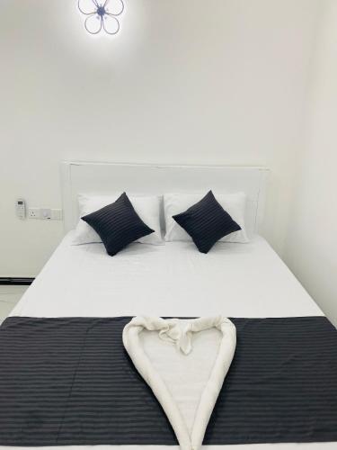 Double Room image 3