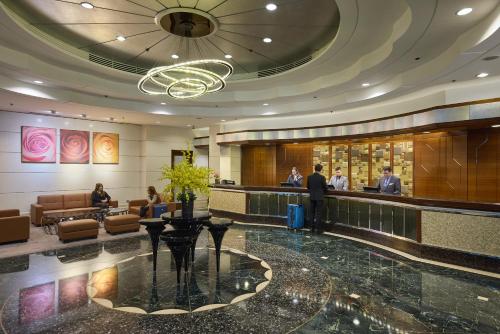 Hol, Rosedale Hotel Hong Kong near Tin Hau Temple (Causeway Bay)
