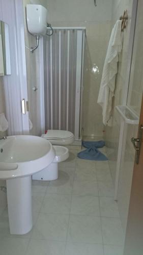 La Salina - image 12