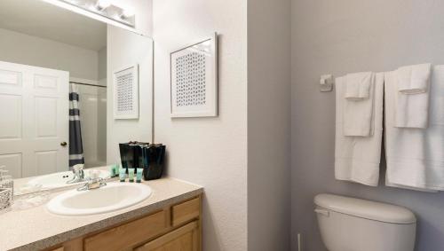 Pool Home With Game Room 2695 - image 35