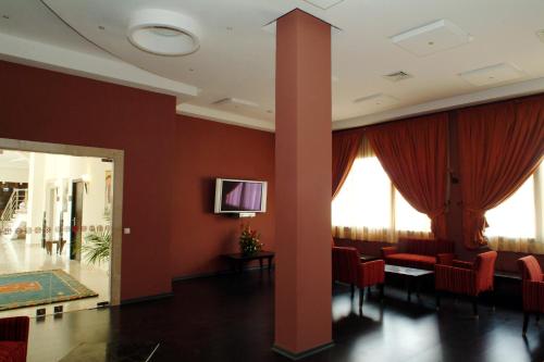 Αίθουσα υποδοχής, Atlas Orient in Ούχντα