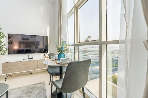 Studio Near Dubai Water Canal and Bus Station, Conveniently Close to Downtown, The Scala Tower, Business Bay by Deluxe Holiday Homes, Dubai (Foto 10)