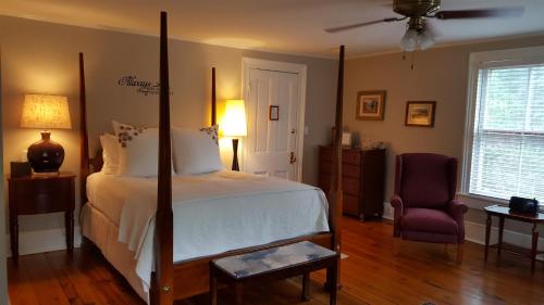 Hummingbird Inn