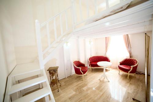 Bliss Residence - Baroque