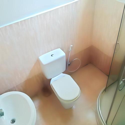 Double Room image 10