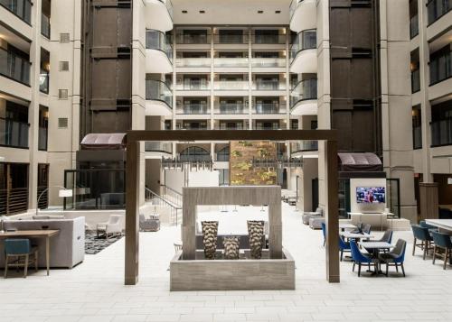 Embassy Suites by Hilton Chicago Schaumburg Woodfield, Schaumburg (fotografie 4)