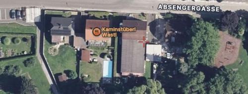 Zentrale Ferienwohnung mit kostenlosen Parkplätzen (Zentrale Ferienwohnung mit kostenlosen Parkplatzen) in ลีโอเบน