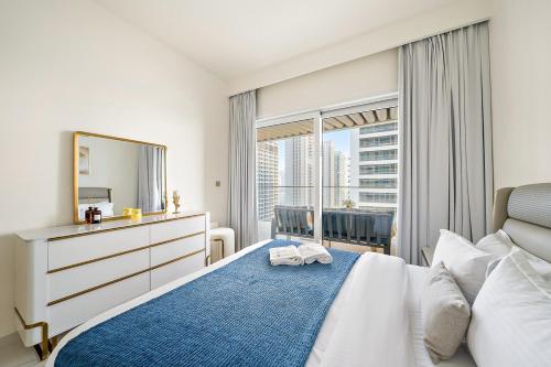 Beachfront 2BR Grand Bleu Luxe Near Dubai Palm & Marina Hotspots, Dubái (foto 10)