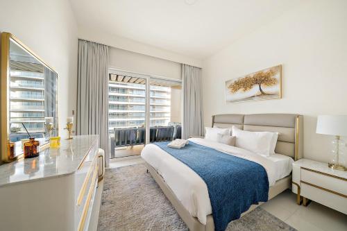 Beachfront 2BR Grand Bleu Luxe Near Dubai Palm & Marina Hotspots, Dubái (foto 4)