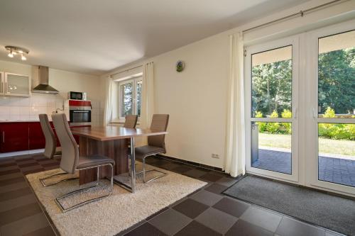 Konyha, Träumerei - Charmantes Objekt mit Kamin & großzügigem Garten (Traumerei - Charmantes Objekt mit Kamin & großzugigem Garten) in Alt Schwerin