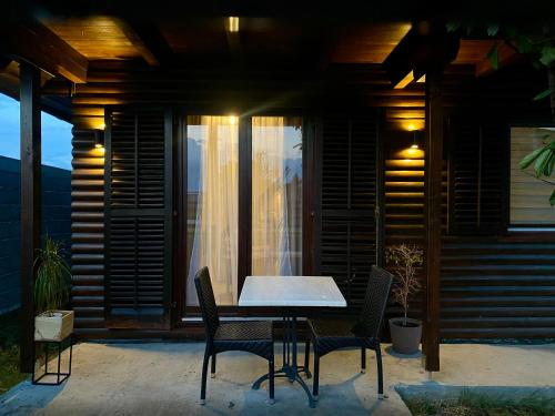 베오그라드 Taca House - Airport apartman 4성급 싱글룸 레스토랑