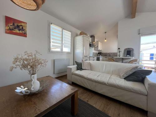 Two-Bedroom House image 10