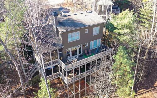 Удобства, Deer Valley - Soak in the Hot Tub Sip Wine Fireside Play Golf in Big Canoe