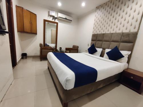 1 queen bed
