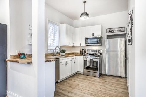 Létesítmények, Hidden Gem | JZ Vacation Rentals near St. Louis Bazilika Katedrális