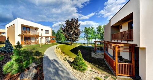 Dārzs, Hotel Aqualand Inn in Pasohlavki