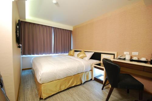 room detail thumbnail 0
