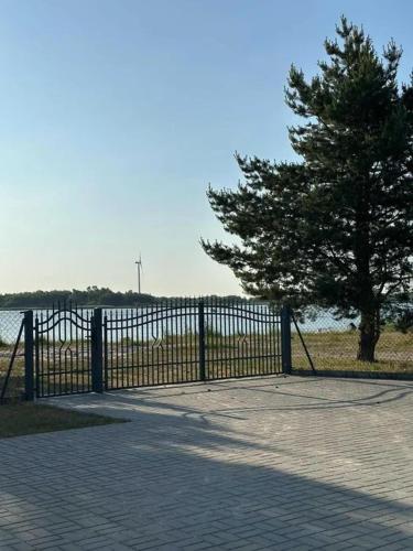 Domek Przykona pierwsza linia brzegowa